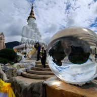 วัดพระธาตุผาซ่อนแก้ว