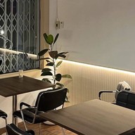 Tinybox-ไทนี่บ็อกซ์ คาเฟ่