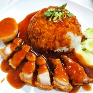 เมนูของร้าน จุ้ง ข้าวหมูแดง ข้าวขาหมู ในปั๊มน้ำมัน PT ถนนพุทธมณฑลสาย 5