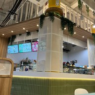 Jones' Salad ชาน แอ็ท ดิ อเวนิว