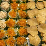 ขนมไทย มนต์เสน่ห์ ตลาดนางเลิ้ง