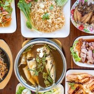 ครัวริมทางกลางบ่อ แม่กลอง แหลมใหญ่