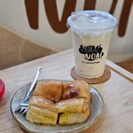 เมนูของร้าน Nom Nom นมสด ปังปิ้งเนยหอมๆ -