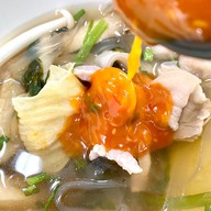 ว่างว่าง หมาล่าทั่ง สะพานยาว