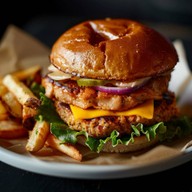 MALONG BURGER (ซอยรามอินทรา 14) สำนักงานใหญ่