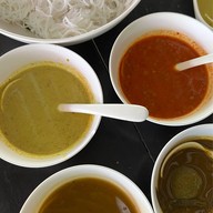 เมนูของร้าน ขนมจีนแม่ยาย เส้นสดน้ำแกงปูม้า