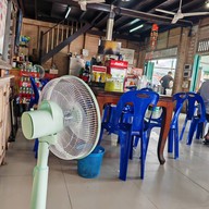 บรรยากาศ ก๋วยเตี๋ยวแคะท่านา ท่านา