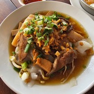 เมนูของร้าน เฮียตงก๋วยเตี๋ยวหมูตุ๋น