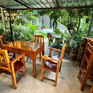 ร้านเขียวขจี