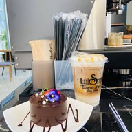 รั้วขาวคาเฟ่ -