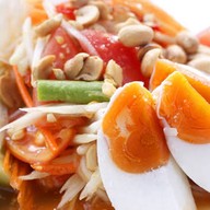 ส้มตำ ลาบยโส