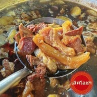 เลิศโอชา เนื้อตุ๋น หมูตุ๋น (หน้าอู่สมาน)