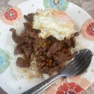 ครัวน้องเพลง หลังตลาดวรกิจเก้ากิโล