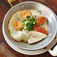 เมนูของร้าน เฮียตงก๋วยเตี๋ยวหมูตุ๋น