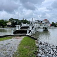 บรรยากาศ พระบรมราชานุสาวรีย์สมเด็จพระเจ้าตากสินมหาราช