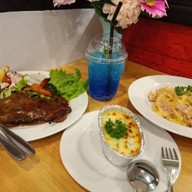Happy time cafe