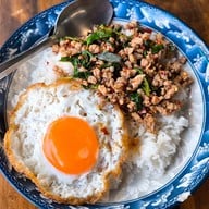 เมนูของร้าน หมานกะเพราพริกแห้ง พัทยา