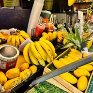 Famous Smoothies&Coffee เฟมัสสมูทตี้&กาแฟสด