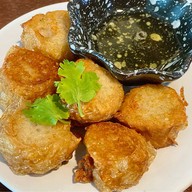 ครัว ฮ่าฮ่า (แกงกะหรี่ทงคัตสึ• หอยทอด•หมูทอดไก่ทอด• ข้าวขาหมู•ก็ระเพราขาหมู) (บ้านเลขที่ 95/55) หมู่บ้าน M-life ลำลูกกาคลอง 4