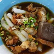 ก๋วยจั๊บนายโอม ก๋วยจั๊บญวน ก๋วยจั๊บน้ำข้น สุรินทร์ สาขา แกใหญ่