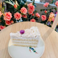 รั้วขาวคาเฟ่ -