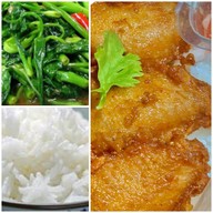 ครัว ฮ่าฮ่า (แกงกะหรี่ทงคัตสึ• หอยทอด•หมูทอดไก่ทอด• ข้าวขาหมู•ก็ระเพราขาหมู) (บ้านเลขที่ 95/55) หมู่บ้าน M-life ลำลูกกาคลอง 4