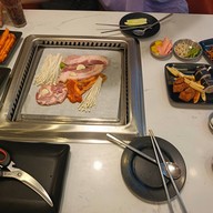 Kantar BBQ - กันธาบาร์บีคิว ปิ้งย่างเกาหลี สาธุประดิษฐ์