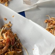 'ผัดไทยโบราณ-หอยทอด น้องไบร์ท (ป้าสังวาลย์สาขา2) สาขาวังน้อย