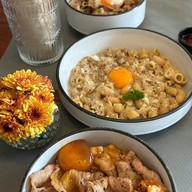 บ้านเสือหิว Café &GARDEN BISTRO