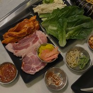 Kantar BBQ - กันธาบาร์บีคิว ปิ้งย่างเกาหลี สาธุประดิษฐ์