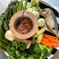 กรีนคาเฟ่ ไม้ขาว