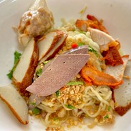 เมนูของร้าน ก๋วยเตี๋ยวเจ๊หมวย (ยายใยเจ้าเก่า)