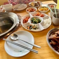 Nanalee Korean Bbq & Restaurant สี่แยกวังหิน