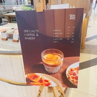 Twinmade Specialty Coffee & Bakery Fashion Island