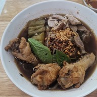 เมนูของร้าน ร้านอาตือ ข้าวมัน-เตี๋ยวไก่ ดินแดง