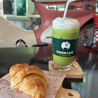 กรีนคาเฟ่ ไม้ขาว