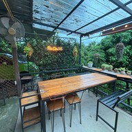 ร้านชิล บาย เตี๋ยวดำ