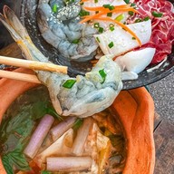 ร้านหน้าหม้อ meatball cafe อุบลราชธานี