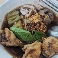 เมนูของร้าน ร้านอาตือ ข้าวมัน-เตี๋ยวไก่ ดินแดง