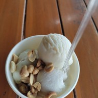 เมนูของร้าน แก้วทองไอศกรีม