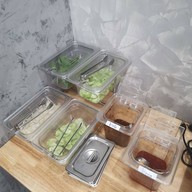 เมนูของร้าน ร้านอาตือ ข้าวมัน-เตี๋ยวไก่ ดินแดง