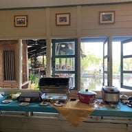 Country Lake View Hotel