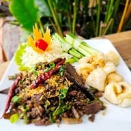Jungle De Cafe Hang Dong Baan Tawai By Tongna Cottage บ้านถวาย หางดง