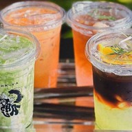 CHA - VA (ชาวาคาเฟ่ สหพร)