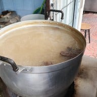 เมนูของร้าน เกาเหลาเลือดหมูระยอง