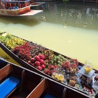 ตลาดน้ำดำเนินสะดวก