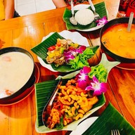 ตำลาว by poorestaurant