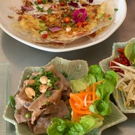 เฝอดี  อาหารเวียดนาม นาคนิวาส 40