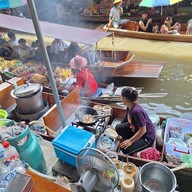 ตลาดน้ำดำเนินสะดวก