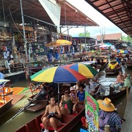ตลาดน้ำดำเนินสะดวก